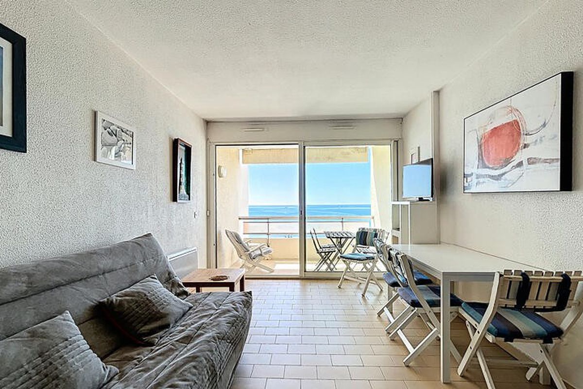 1 Pièce 4 Personnes