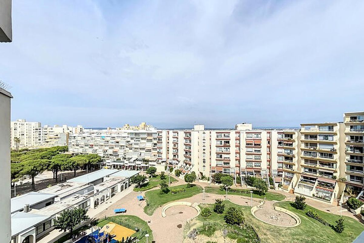 1 Pièce 4 Personnes