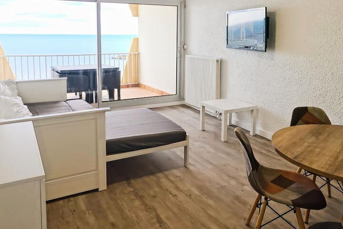 1 Pièce 4 Personnes