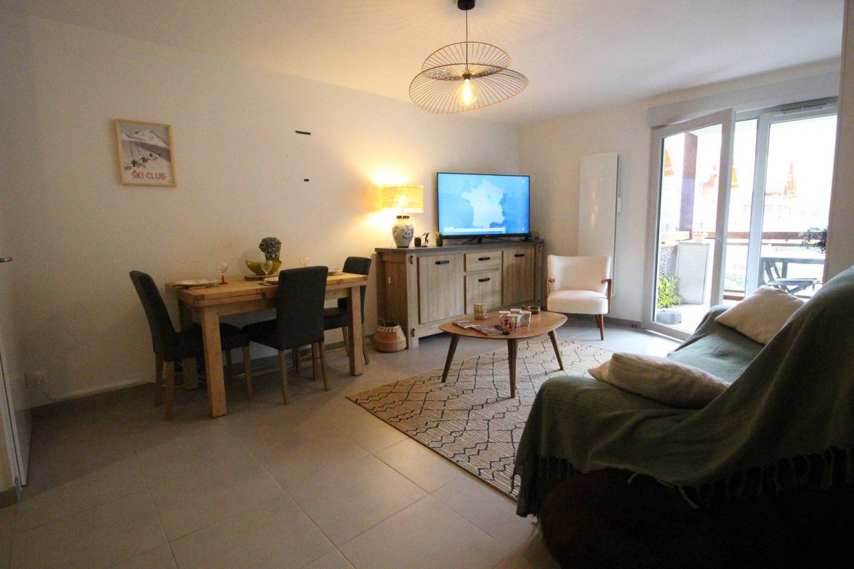 Proche du Golf - 3 Pièces Grande Balcon Sud - Garage - Pics des pyrenees