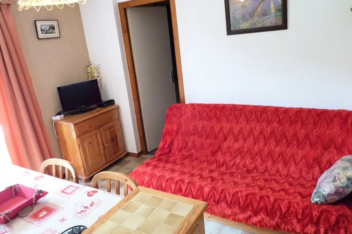 3 Pièces 6 Personnes