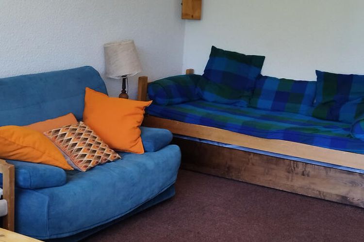 1 Pièce 4 Personnes