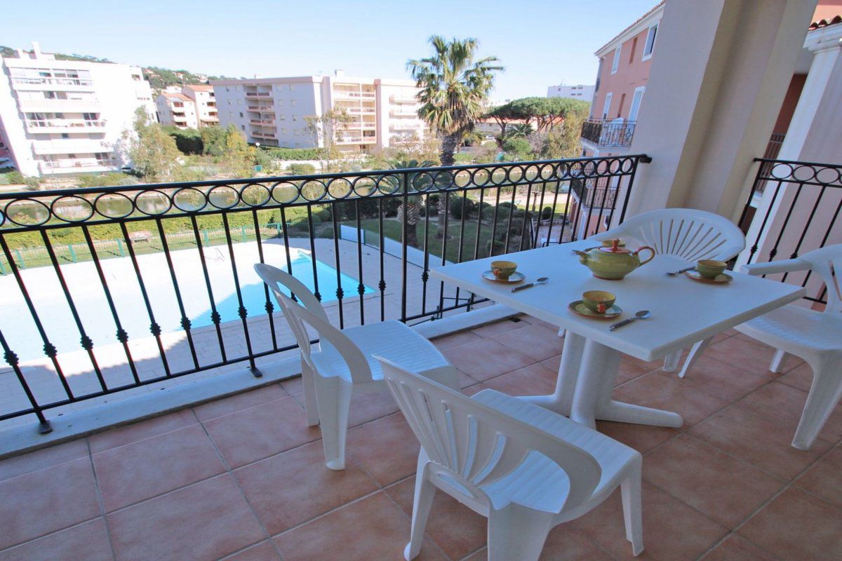 Appartement Appt 5 Personnes - Piscine Résidence - Clim