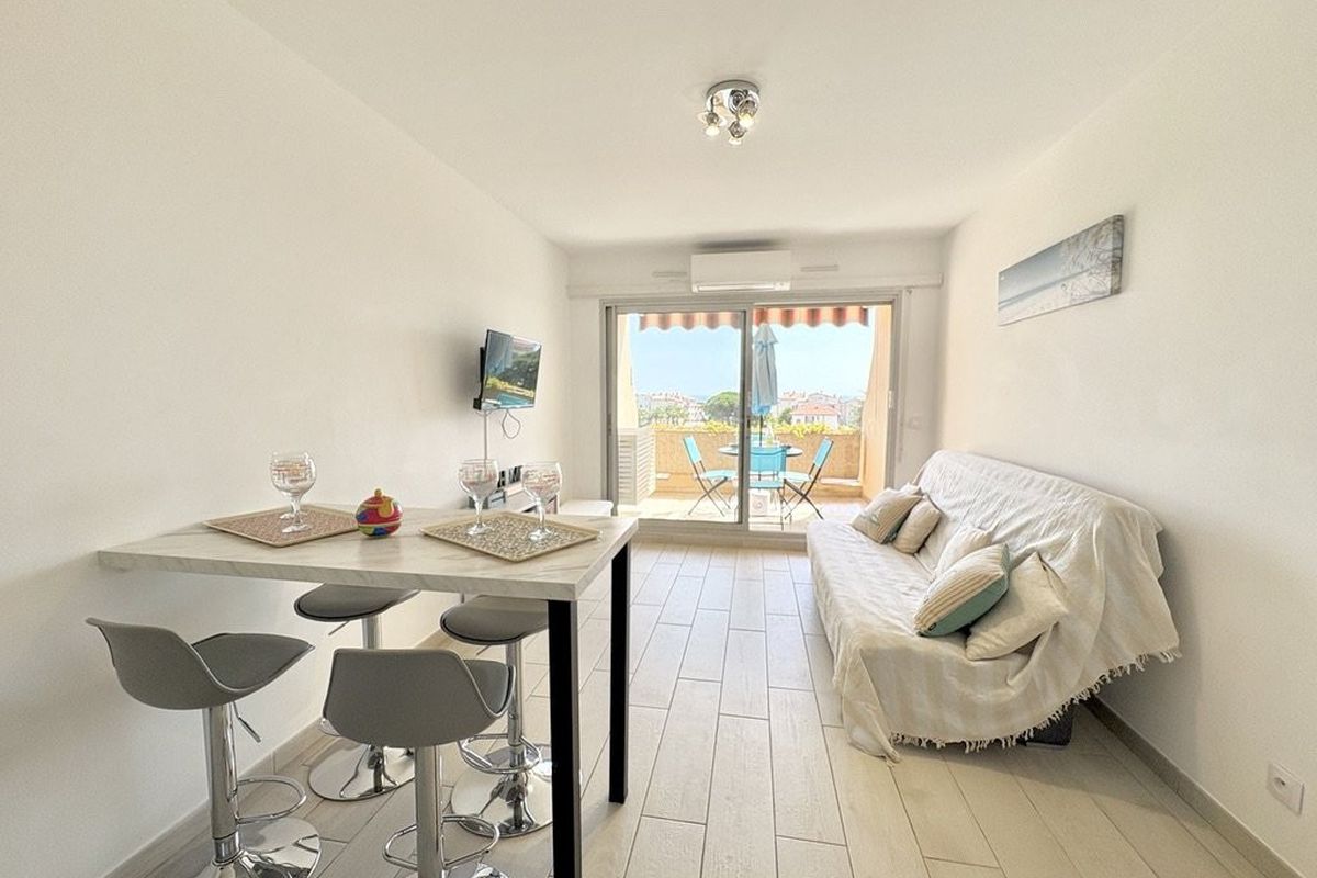 Appartement 2 pièces 2/4 couchages ANTIBES - Parc velusine