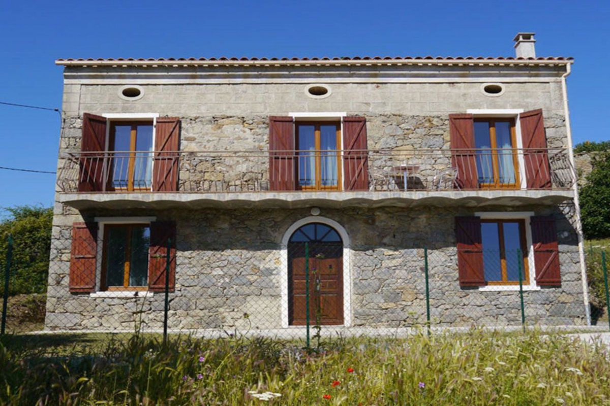 Maison Haus mit Garten, Grill und Terrasse