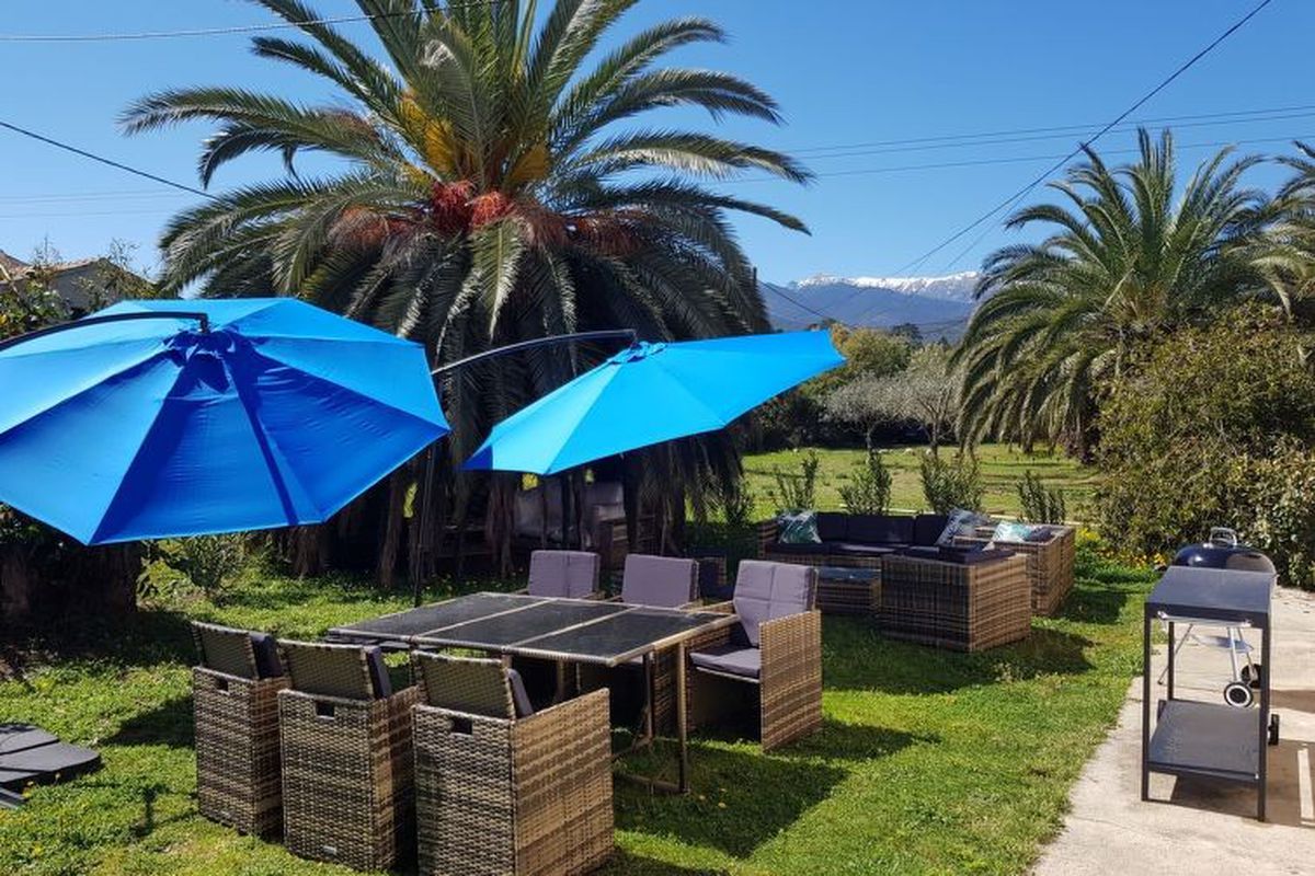 Appartement Palma Wohnung mit beheiztem Pool und privatem Garten, 1 Minute vom Meer entfern