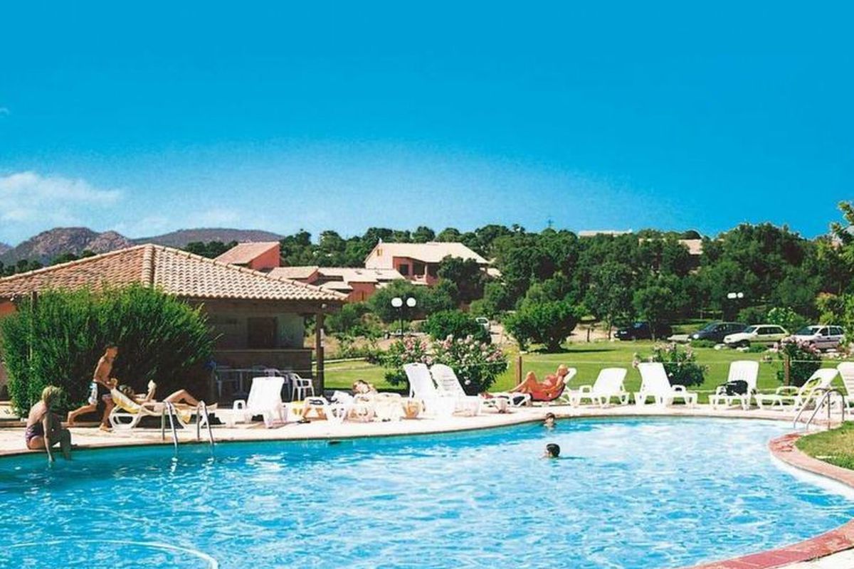 Appartement Unterkunft mit AC, Gemeinschaftspool, Nähe zum Meer