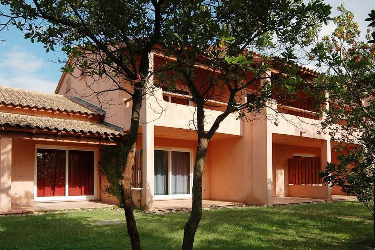 Appartement Unterkunft mit Terrasse, Klimaanlage. Schwimmbad