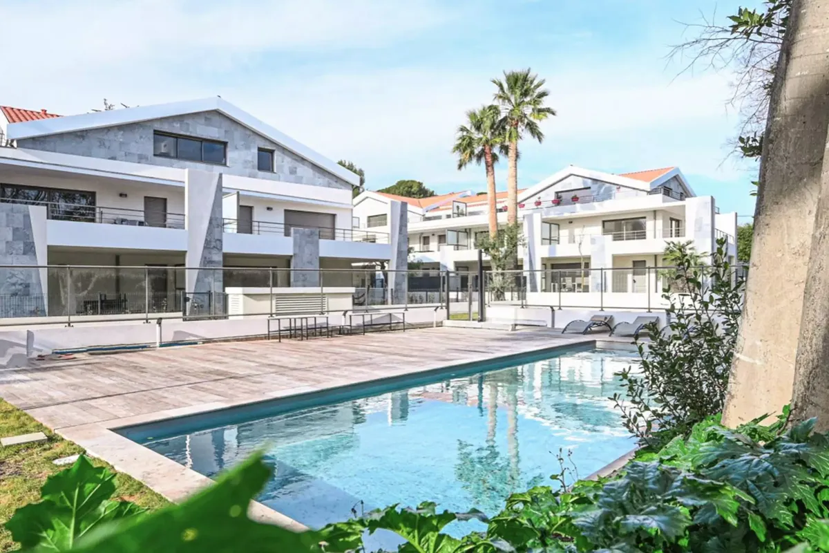 3 Pièces 6 Personnes