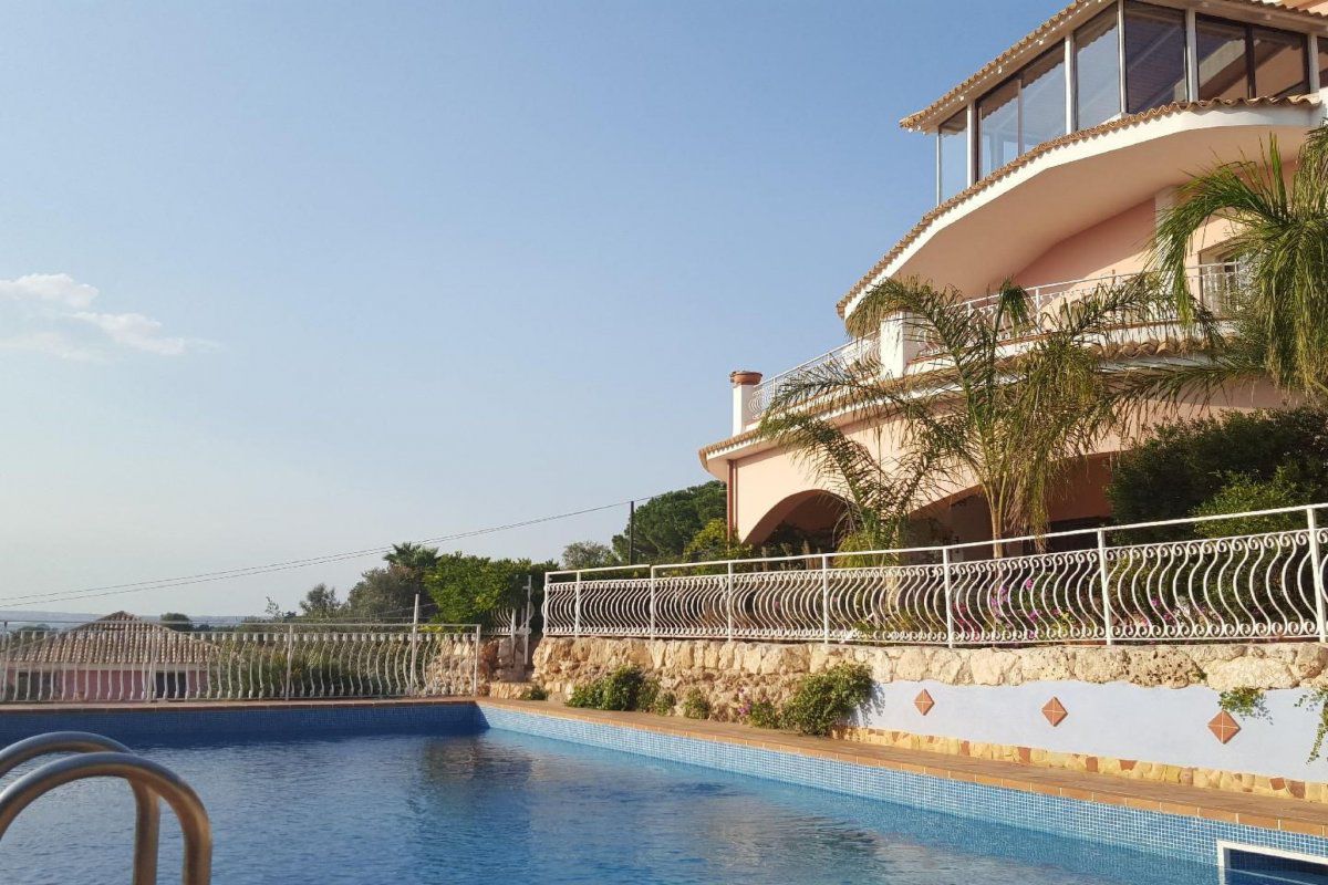 Appartement SYRAKUS IN WOHNSITZ MIT POOL PLEMMIRIO