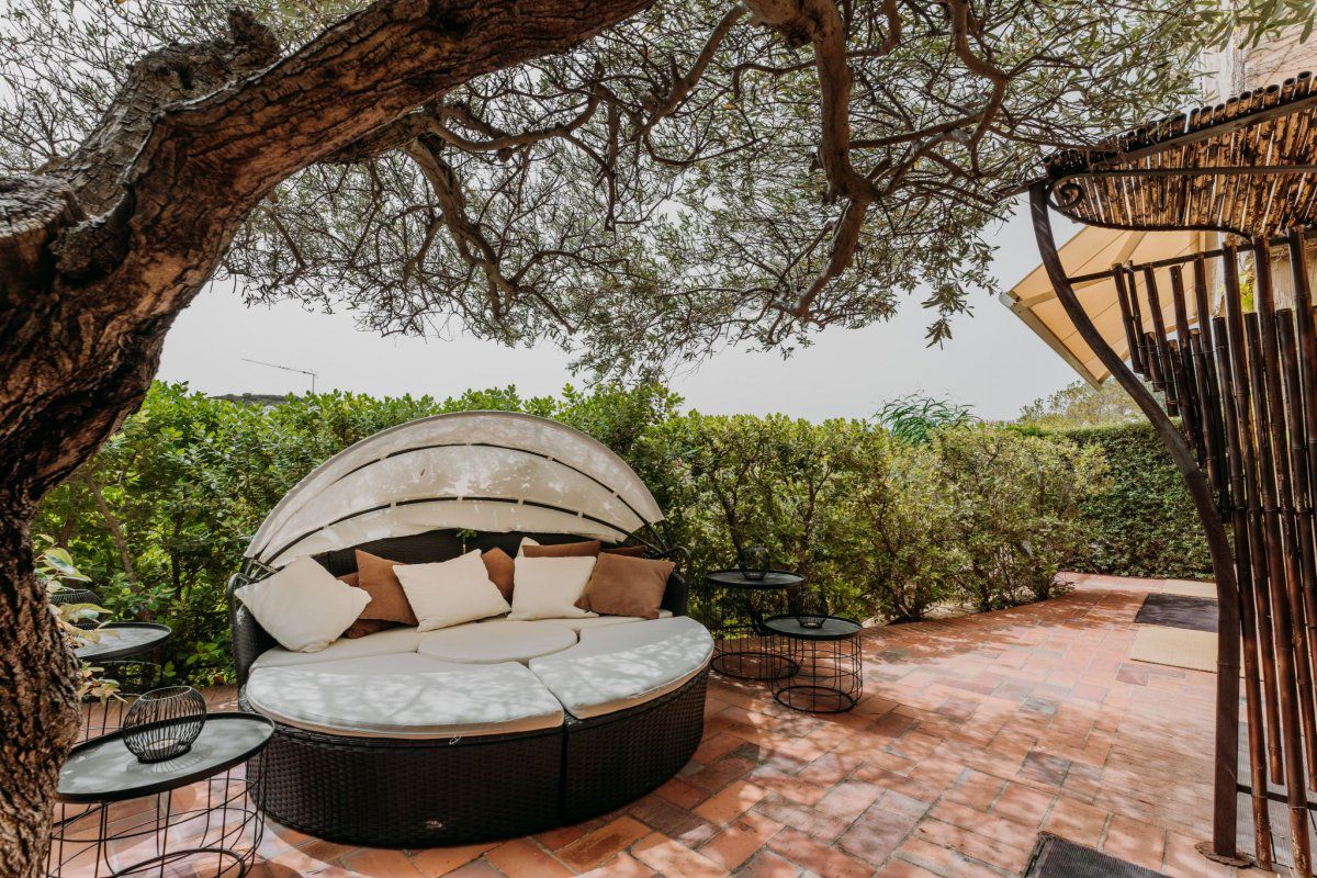 Appartement Wohnung in Villasimius mit Möblierter Terrasse
