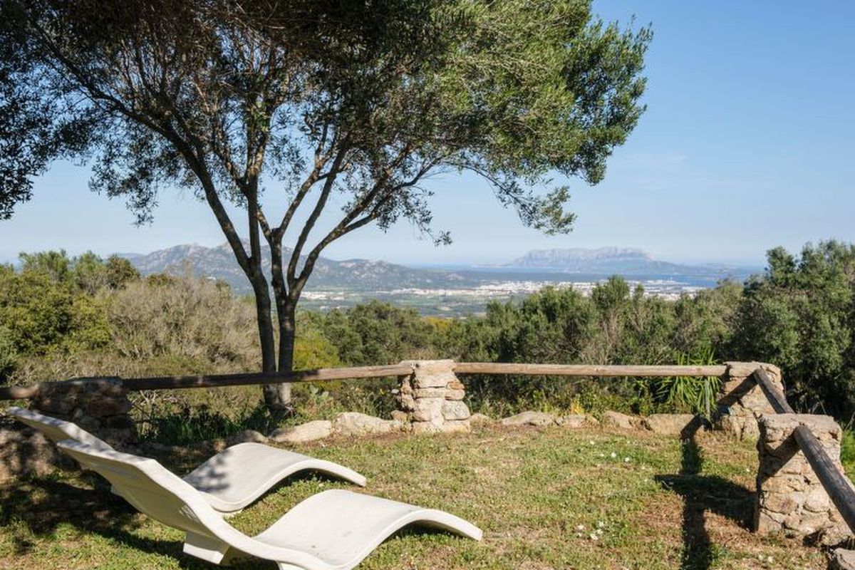 Maison Altes gallurisches Bauernhaus mit Blick auf Olbia