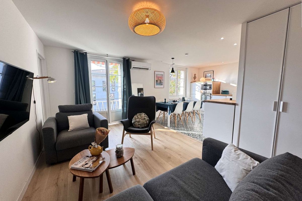 Appartement 3 pièces- jusqu'à 5 personnes-Sanary sur mer - Les deux avenues