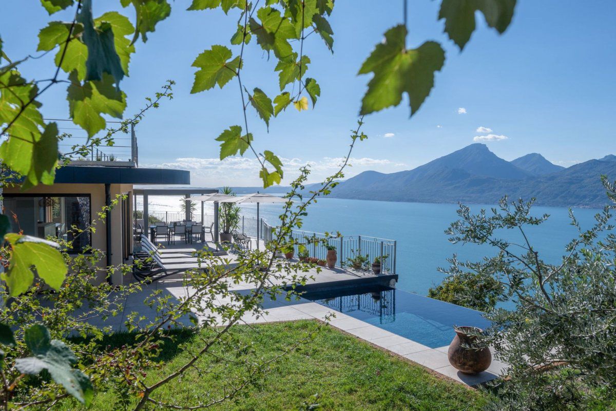 Maison Alleinstehende Villa mit Pool und Traumaussicht