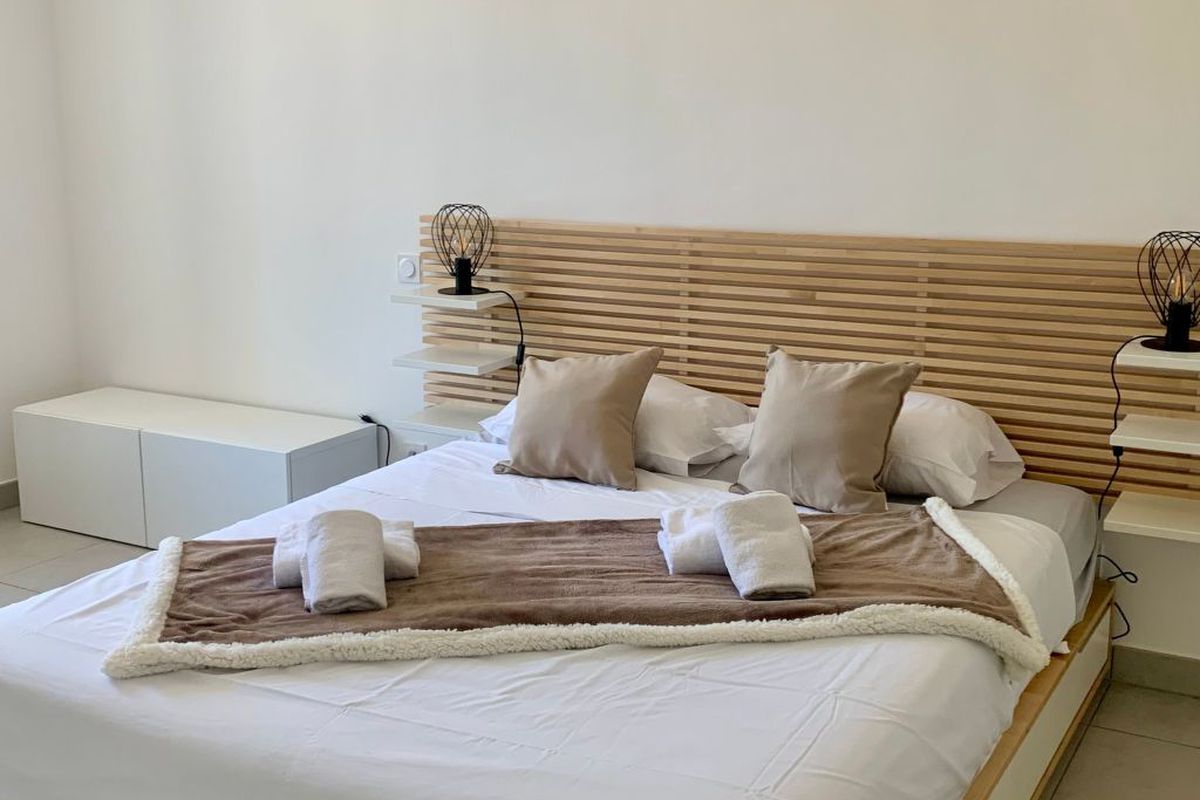 Appartement Neue Wohnung 2 Minuten vom Hafen entfernt