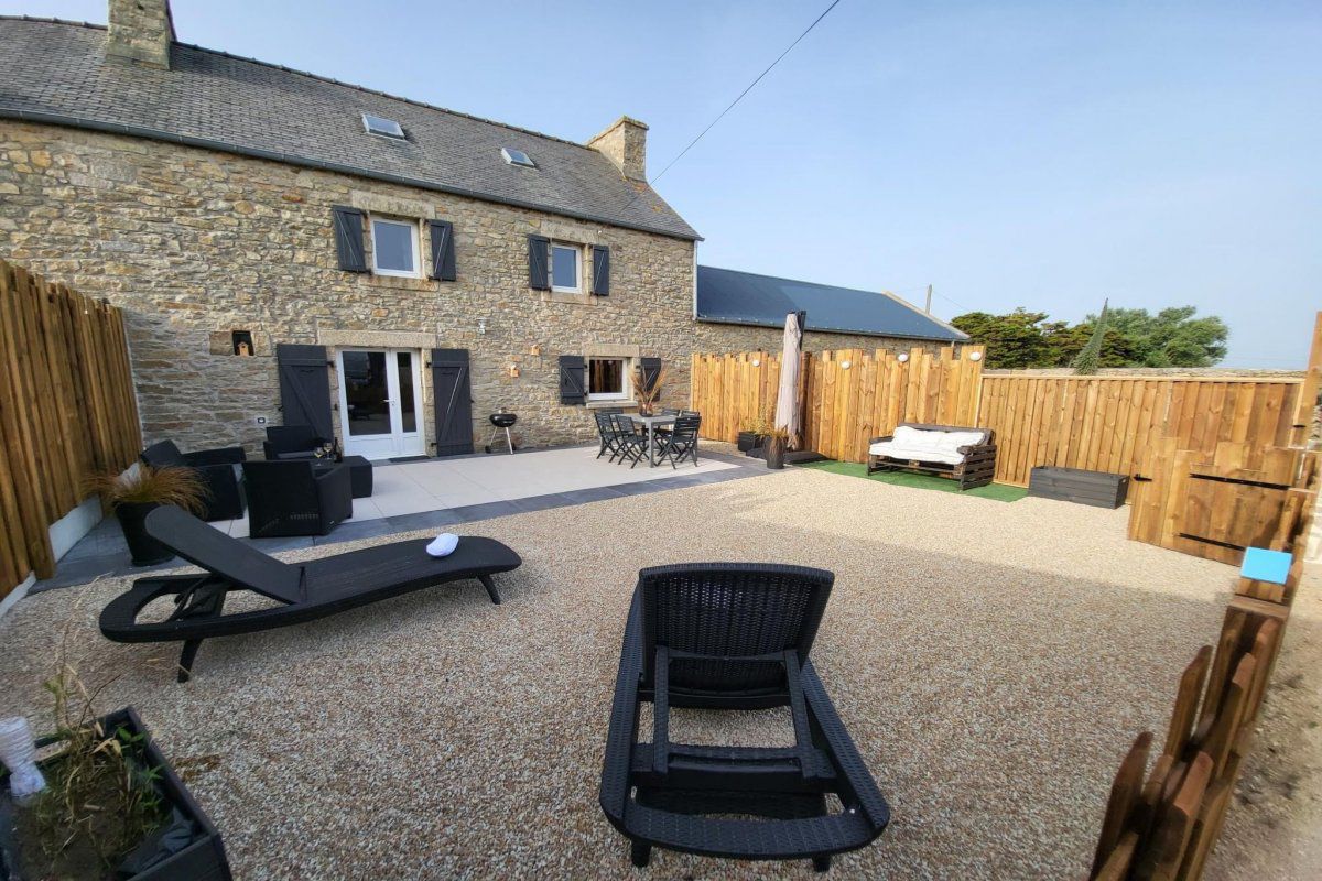 Maison 50 ml vom Meer entfernt. Plouneour Trez