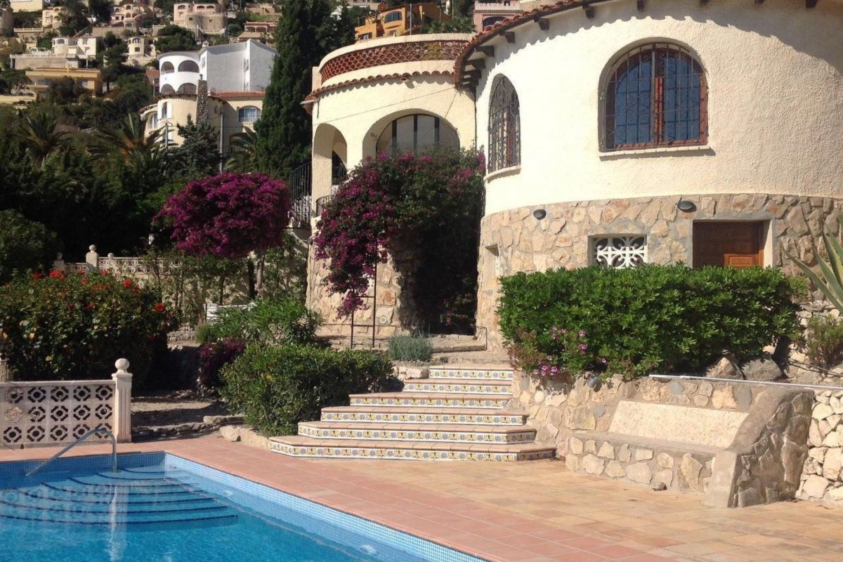 Maison mit privatem Pool und Meerblick