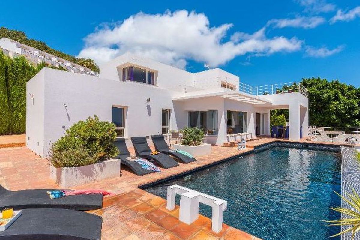 Maison Villa Moderna - PlusHolidays