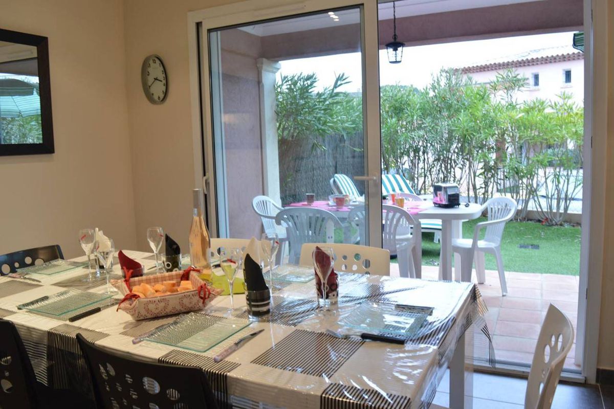  SAINTE MAXIME Maison 4 pièces 6 couchages avec parking - Les bosquettes