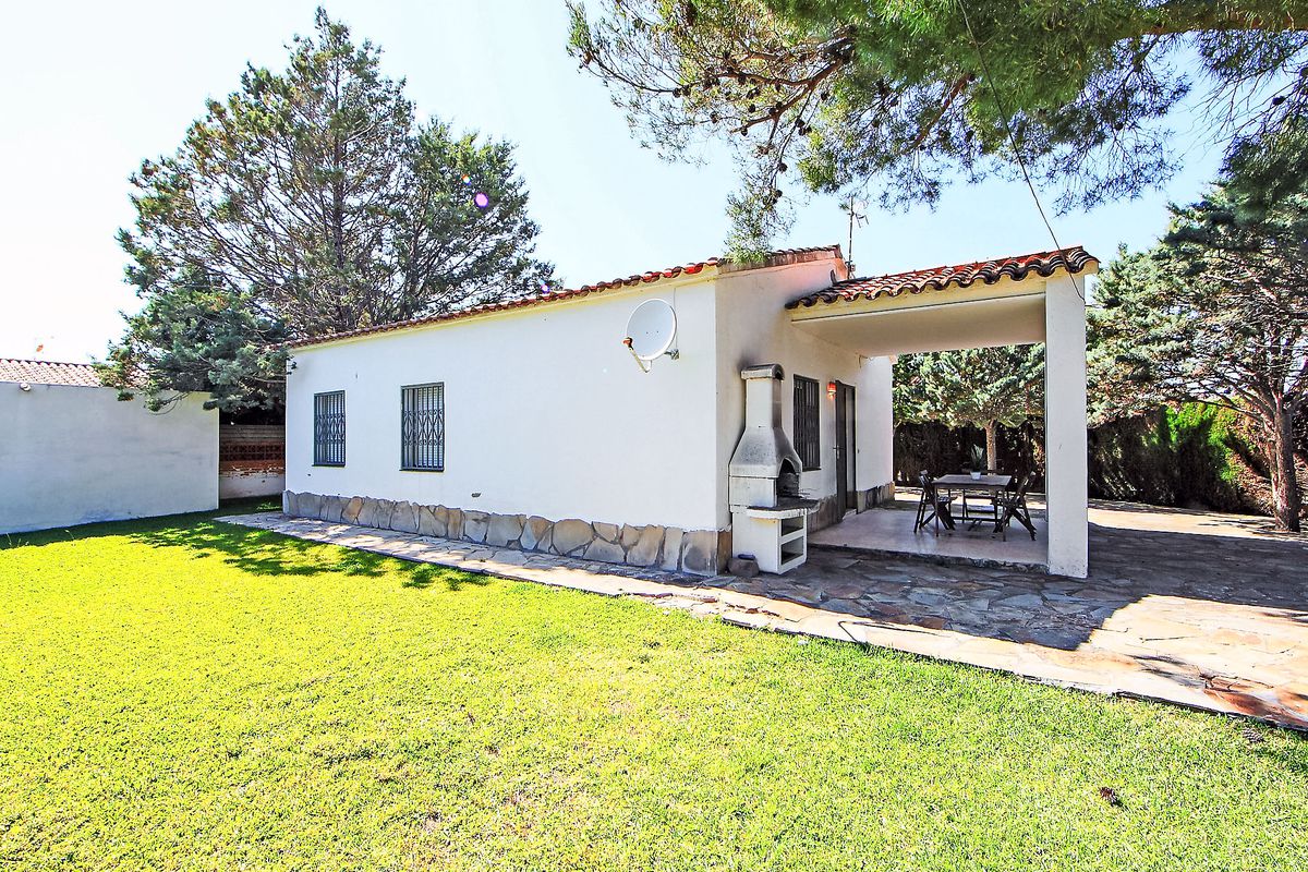 Maison Cornelia Pucho