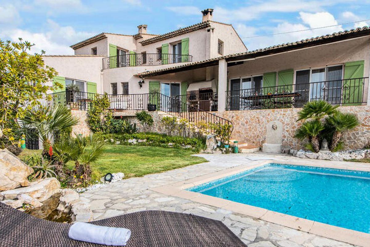 HappyFew  La Villa Bellet