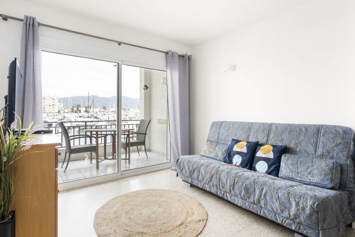 Appartement WELCS APARTAMENTO 100 EMP  con vistas al canal