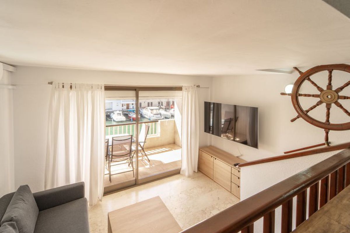 Appartement WELCS APARTAMENTO 145 EMP con vistas al canal
