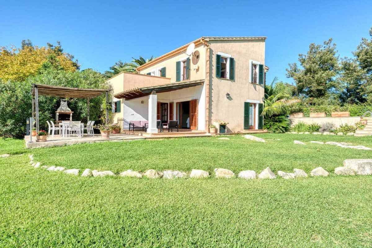 Maison Finca mit Garten, Grill und Terrasse