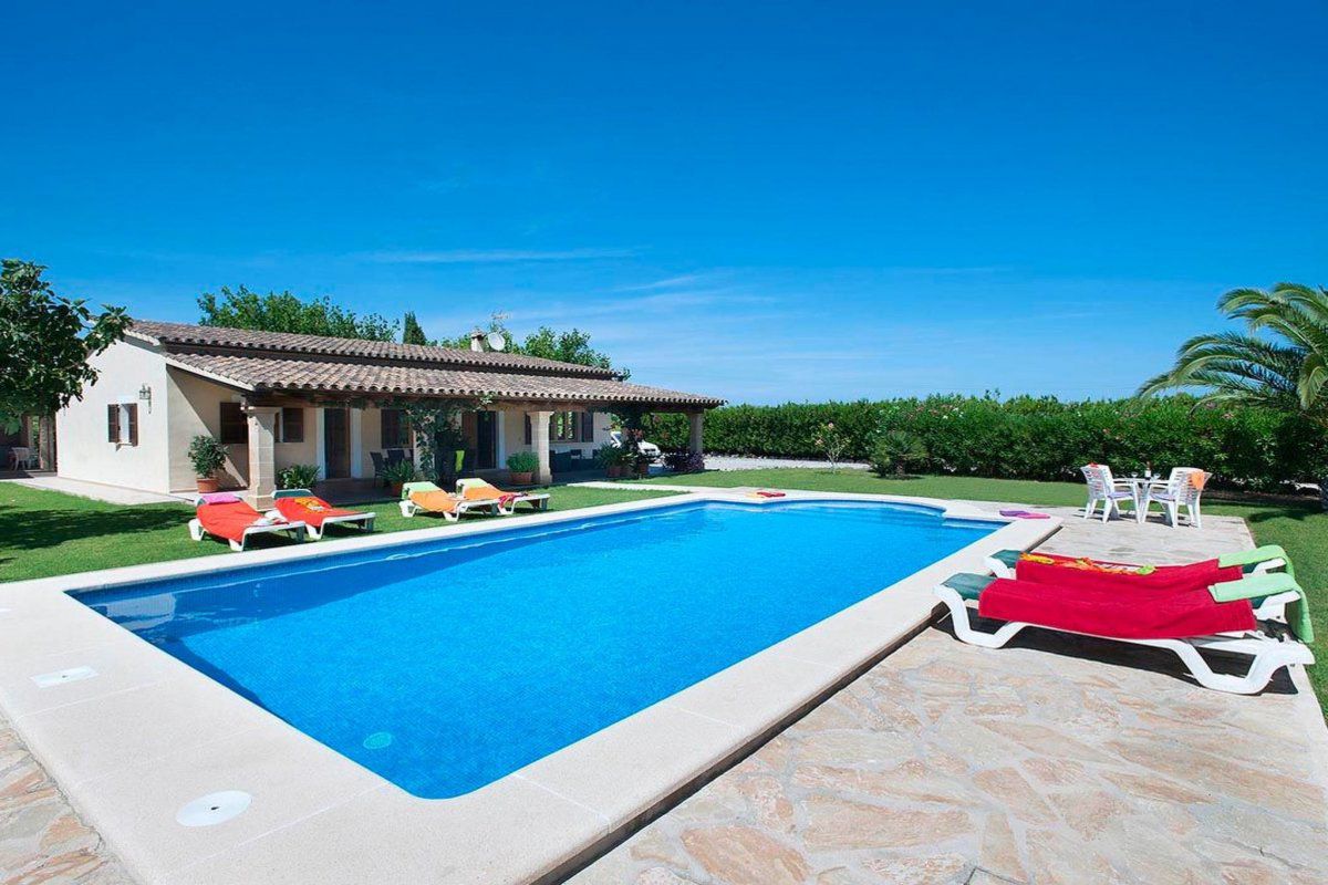 Maison Schönes Ferienhaus in Alcúdia mit Großem Pool