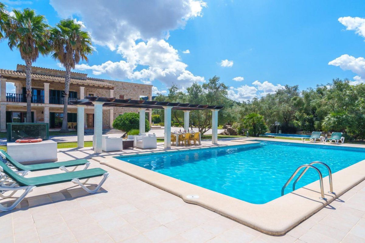 Maison Schönes Landhaus mit Pool für 10 Personen in Strandnähe