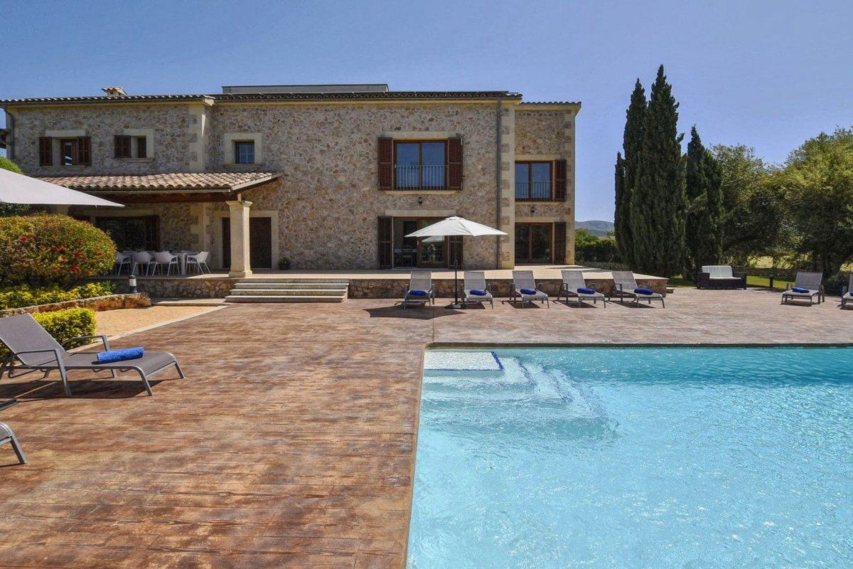 Maison Villa mit Garten, Grill und Terrasse