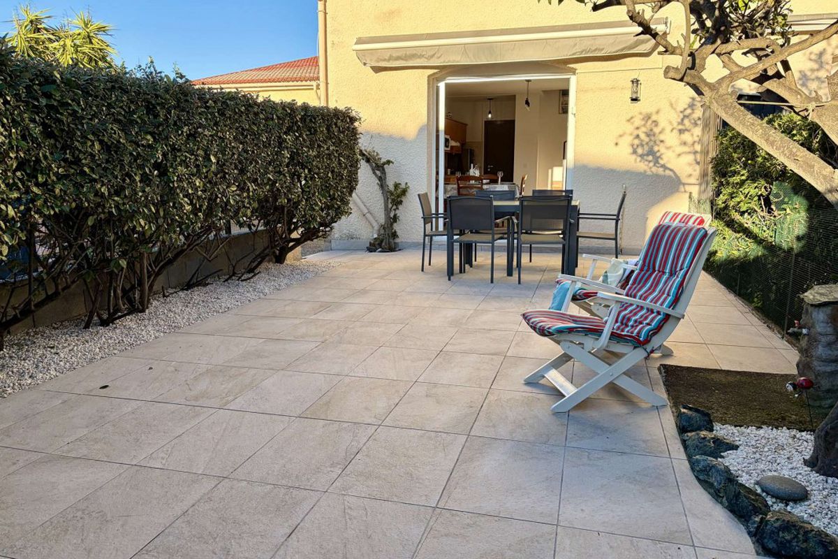 Charmant Duplex proche mer, Clim & Terrasse à BORGO - Sables de biguglia