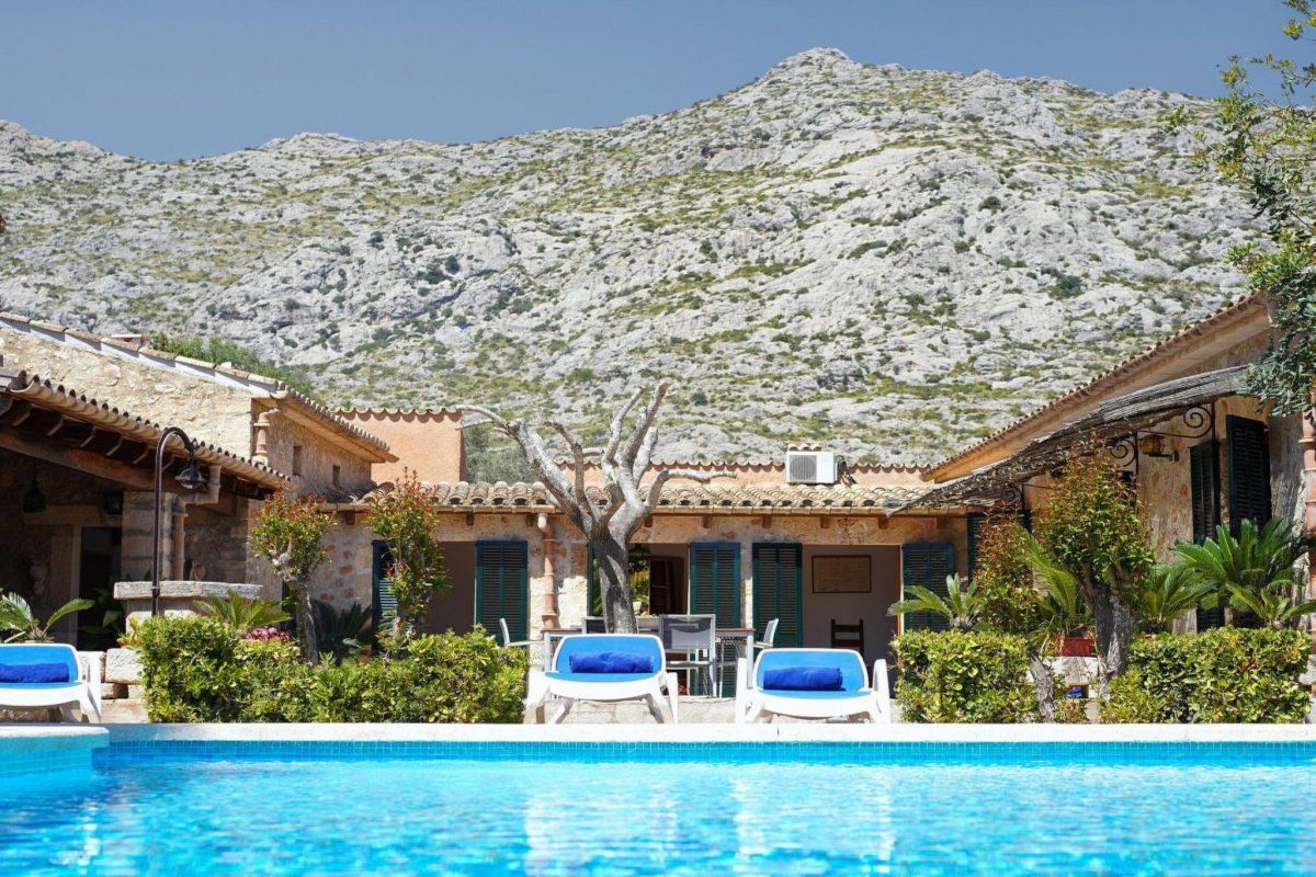 Maison Charmante ländliche Villa Martorell mit Schwimmbad