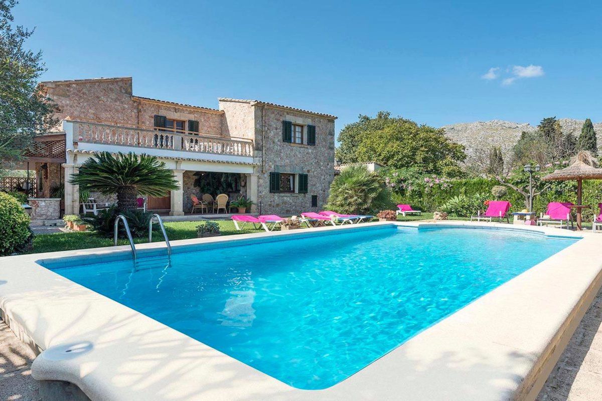 Maison Villa Assumpció in Pollença mit Pool und Grill