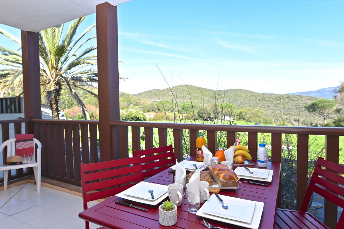 Appartement Le village C3 215