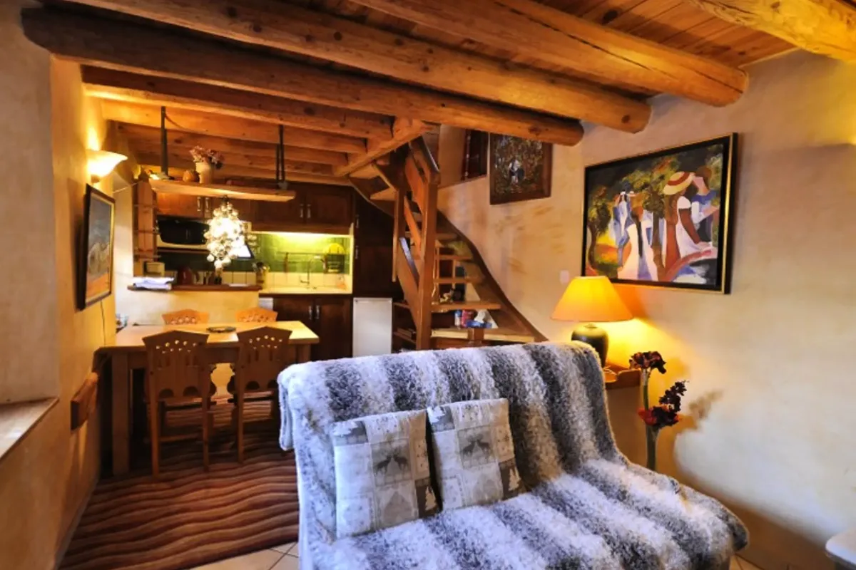 2 Pièces 4 Personnes