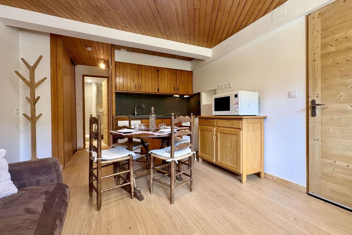 2 pièces dans chalet - 2/4 couchages - LA  SALLE LES ALPES - Appt dans maison 756 rue de la guisane 0