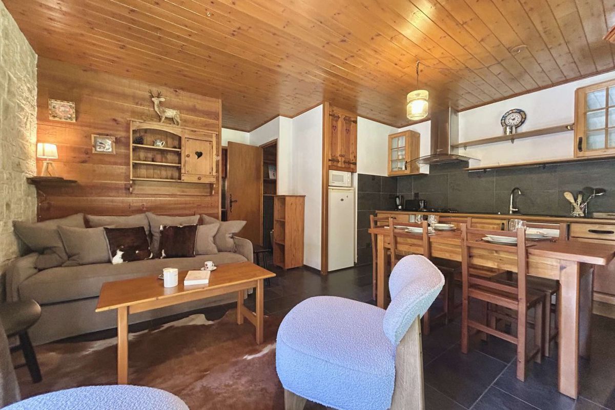 Appartement dans chalet 2 pièces 5 couchages LA SALLE LES ALPES - Chalet le martagon