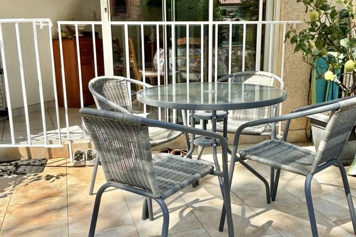 STUDIO cabine 2 couchages à LA LONDE LES MAURES - Santa cruz