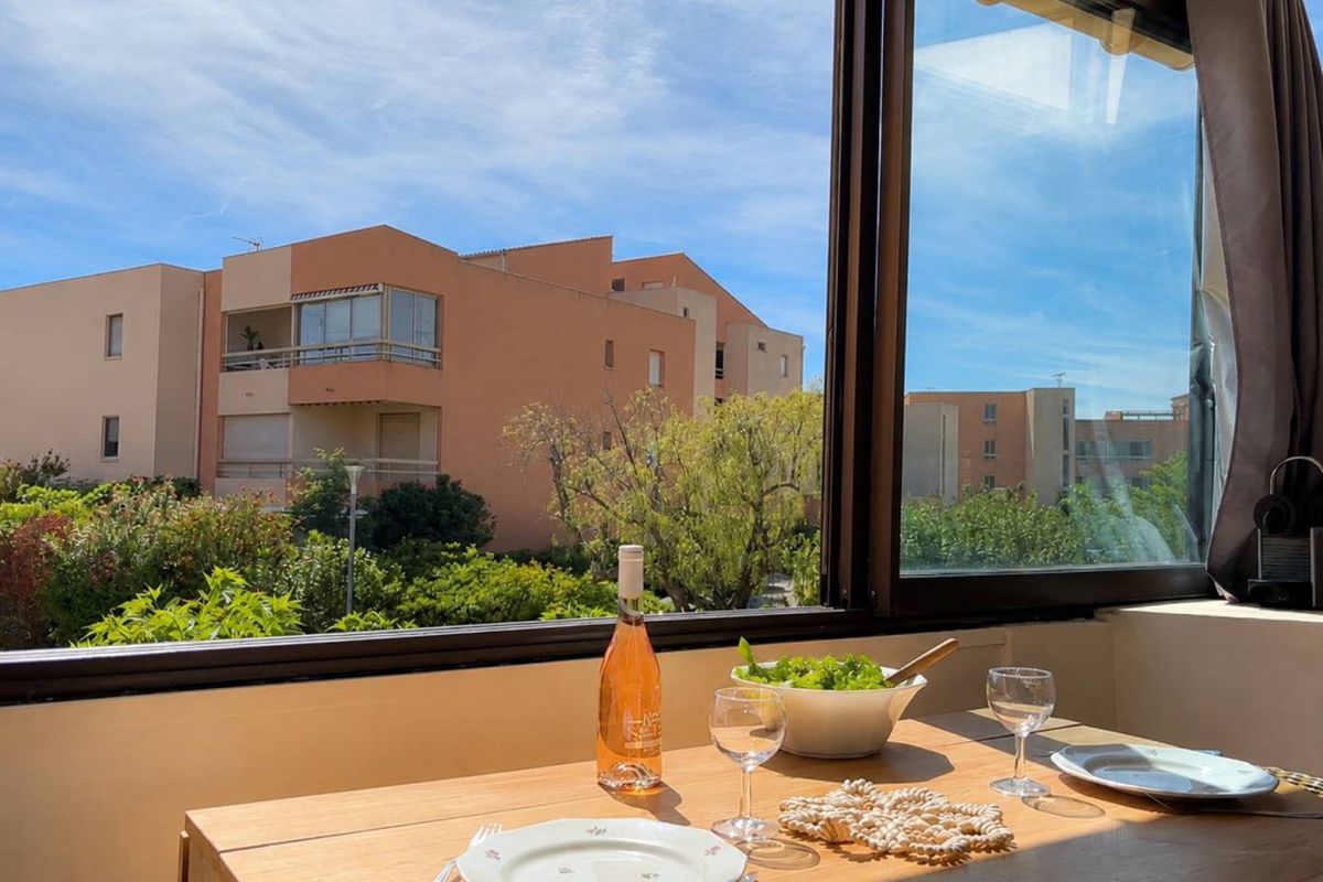 Appartement STUDIO MEZZANINE 2 couchages LA LONDE LES MAURES - Athena oreade