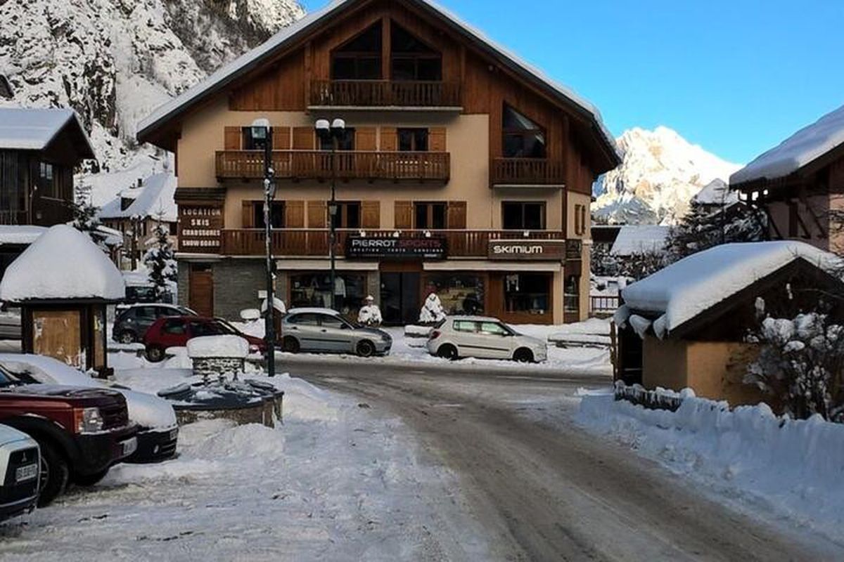 4 pièces 10 personnes 3* exposé Sud