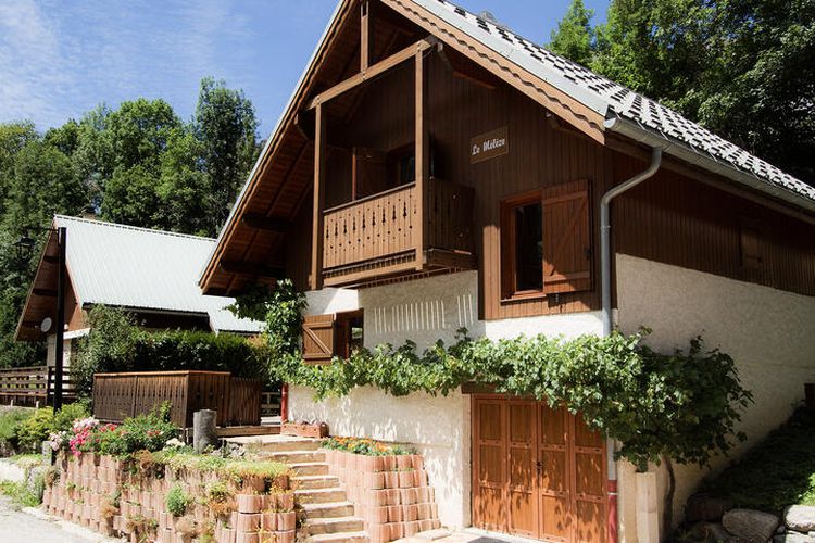 Chalet de qualité avec jacuzzi