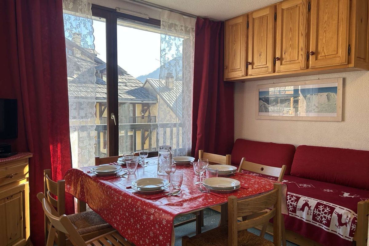 Meublé de vacances 5 personnes. Montgenèvre - Central station