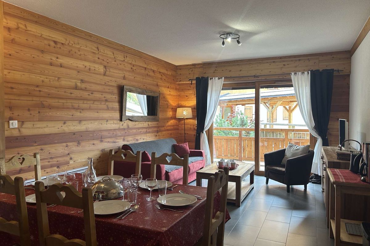 Hébergement au ski pied de pistes 6 Couchages, Montgenèvre. - Chalet du janus