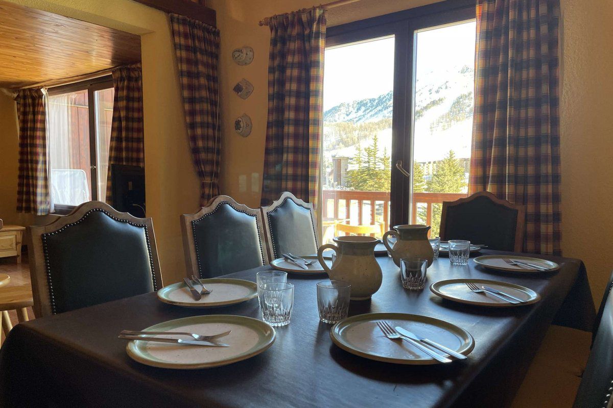 Logement Hautes-Alpes 8/9 Pax. Montgenèvre. - Picamont