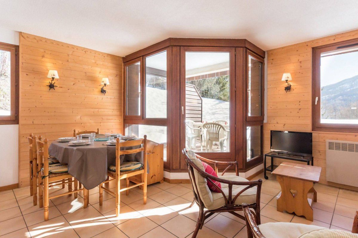 Appartement 4 pièces pour 6 personnes. CHANTEMERLE - SERRE-CHEVALIER - Vergers de l'adret