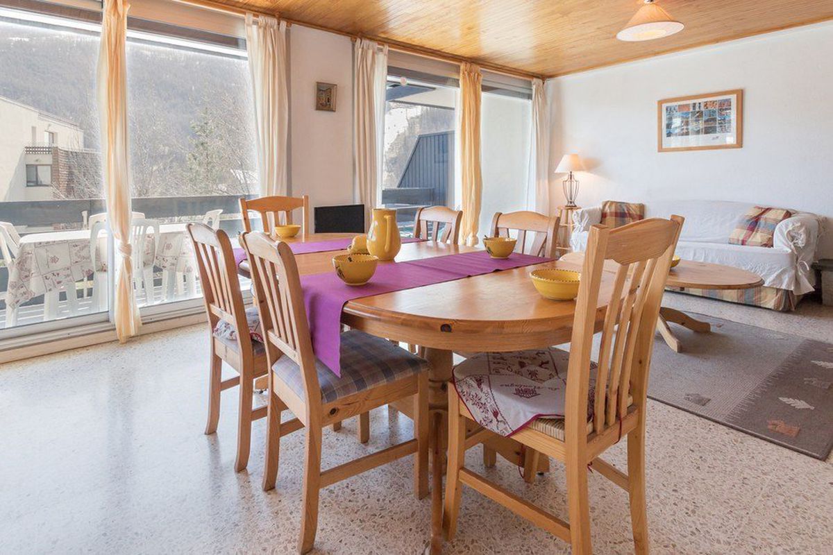 Appartement 4 pièces 7 personnes. CHANTEMERLE - SERRE-CHEVALIER - Thabor