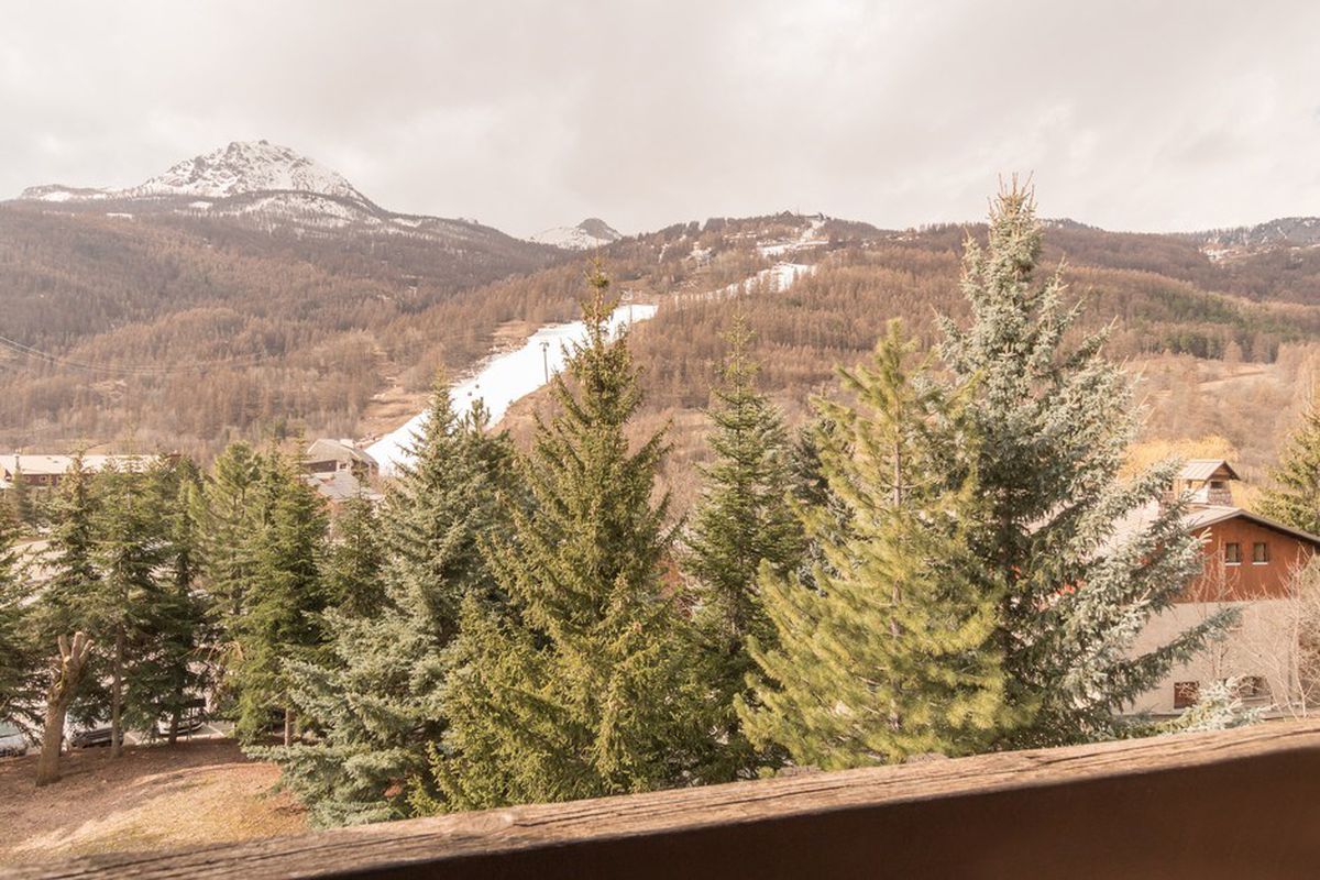 Appartement 2 pièces coin montagne 6 personnes. CHANTEMERLE - SERRE-CHEVALIER - Bois des coqs