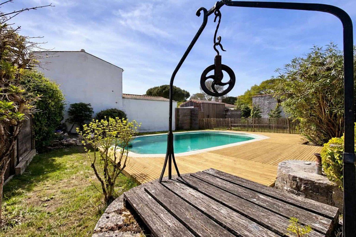 Maison de charme rénovée avec piscine privative -10 personnes