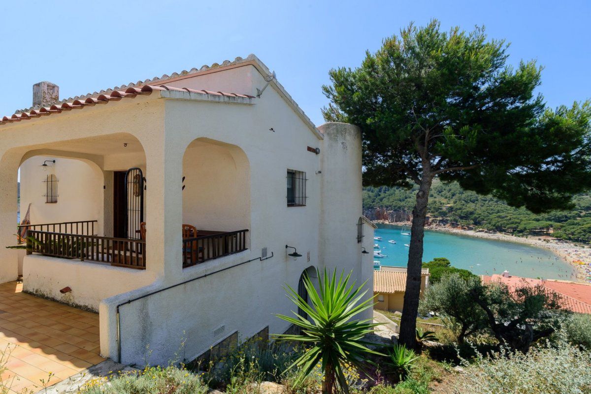 Maison Costabravaforrent Palas Atenea ist eine wunderschöne Villa mit unglaublichem Bl